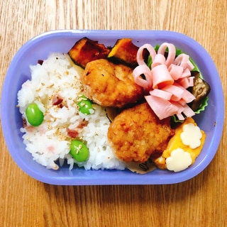 ☆今週のお弁当☆うめこの混ぜご飯とナゲット弁当